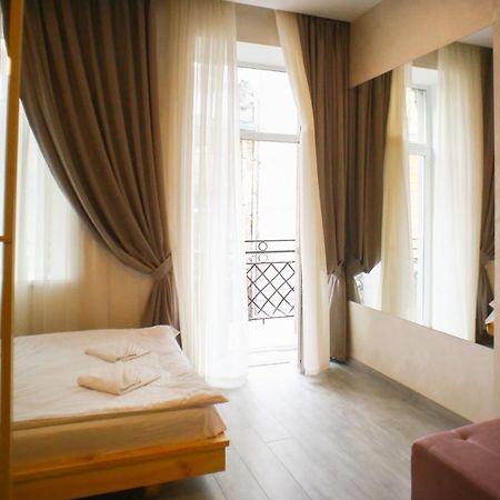 Leogrand Apartment On Drohobycha 4 Lviv Exterior foto